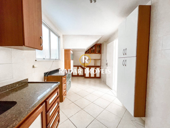 Imagem Cobertura com 4 Quartos à Venda, 180 m² em Algodoal - Cabo Frio
