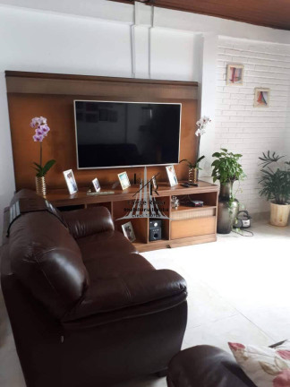 Imagem Casa com 3 Quartos à Venda,  em Itatiba