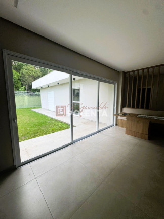 Imagem Casa com 3 Quartos à Venda, 208 m² em Argentina - Criciúma Imagem Casa com 3 Quartos à Venda, 208 m² em Argentina - Criciúma
