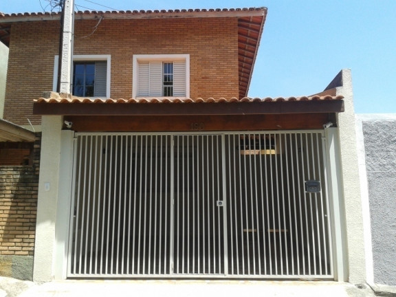 Sobrado com 3 Quartos à Venda, 150 m² em Atibaia