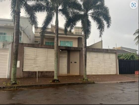 Sobrado com 4 Quartos para Alugar,  em Arapongas