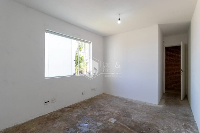 Imagem Casa com 3 Quartos à Venda, 240 m² em Bosque Da Saúde - São Paulo