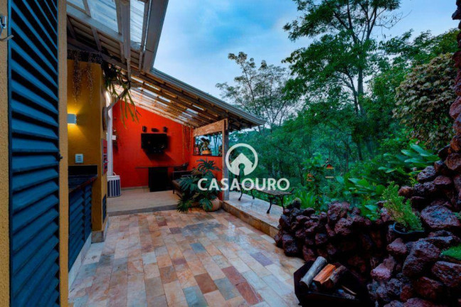 Casa com 6 Quartos à Venda, 270 m² em Condomínio Village Royale - Nova Lima