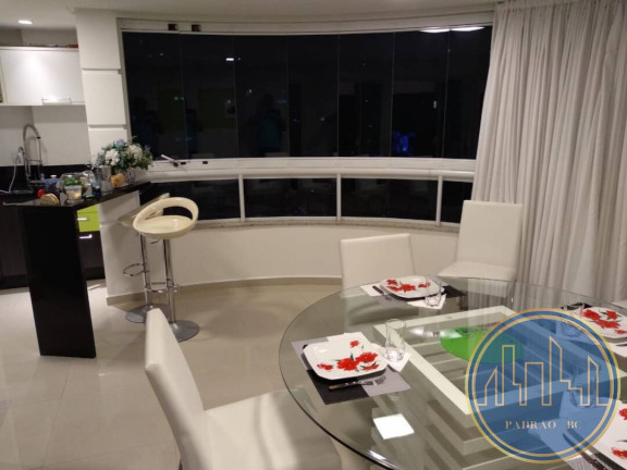 Imagem Apartamento com 3 Quartos para Temporada, 150 m² em Centro - Balneário Camboriú Imagem Apartamento com 3 Quartos para Temporada, 150 m² em Centro - Balneário Camboriú