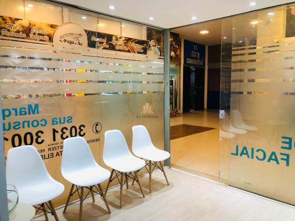 Imagem Sala Comercial à Venda, 22 m² em Centro - Curitiba Imagem Sala Comercial à Venda, 22 m² em Centro - Curitiba