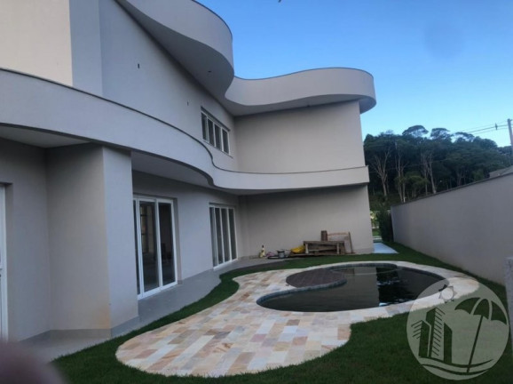 Imagem Casa com 3 Quartos à Venda, 240 m² em Santa Regina - Camboriú