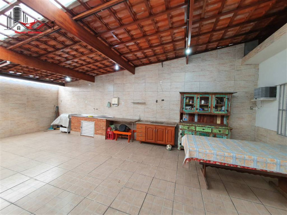 Imagem Casa com 3 Quartos à Venda, 210 m² em Vila Tupi - Praia Grande Imagem Casa com 3 Quartos à Venda, 210 m² em Vila Tupi - Praia Grande