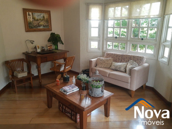 Imagem Imóvel com 4 Quartos à Venda, 246 m² em Logradouro - Nova Petrópolis