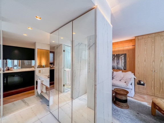 Imagem Apartamento com 1 Quarto à Venda, 84 m² em Três Figueiras - Porto Alegre Imagem Apartamento com 1 Quarto à Venda, 84 m² em Três Figueiras - Porto Alegre