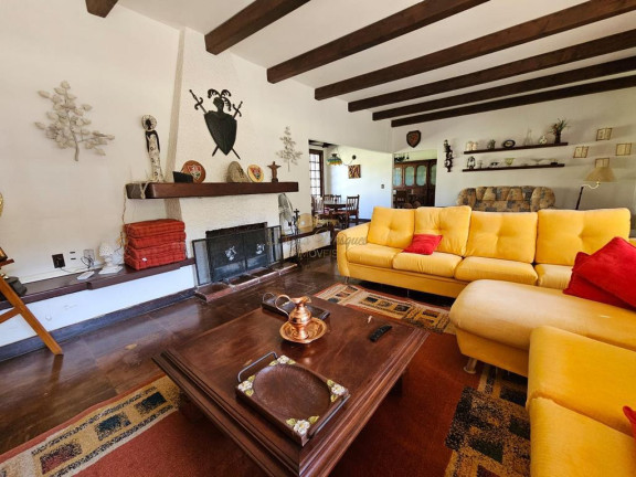 Imagem Casa com 6 Quartos à Venda, 378 m² em Albuquerque - Teresópolis Imagem Casa com 6 Quartos à Venda, 378 m² em Albuquerque - Teresópolis