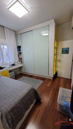 Imagem Casa com 3 Quartos à Venda, 220 m² em Floresta - Joinville Imagem Casa com 3 Quartos à Venda, 220 m² em Floresta - Joinville