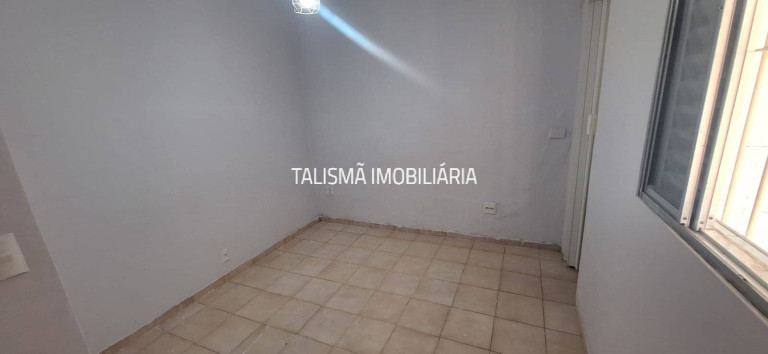 Imagem Casa com 3 Quartos para Alugar, 200 m² em Jardim Maria Virginia - São Paulo Imagem Casa com 3 Quartos para Alugar, 200 m² em Jardim Maria Virginia - São Paulo