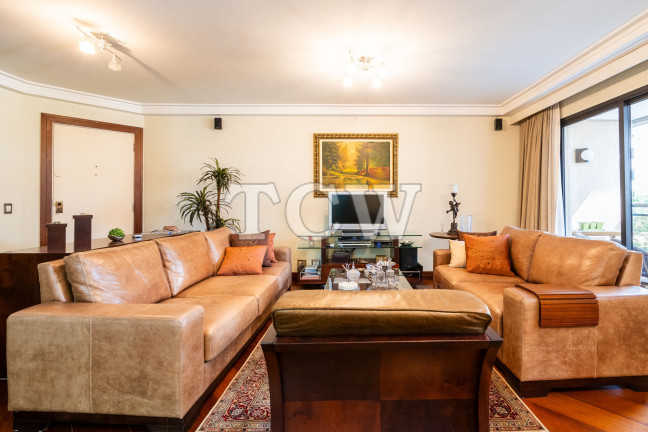 Imagem Apartamento com 3 Quartos à Venda, 120 m² em Moema - São Paulo