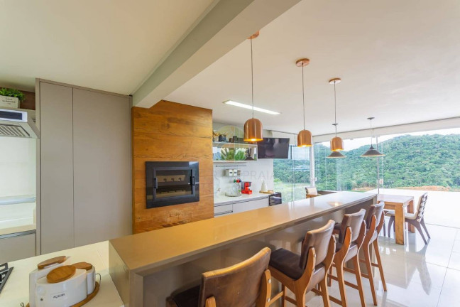 Imagem Casa com 3 Quartos à Venda, 380 m² em Camboriú