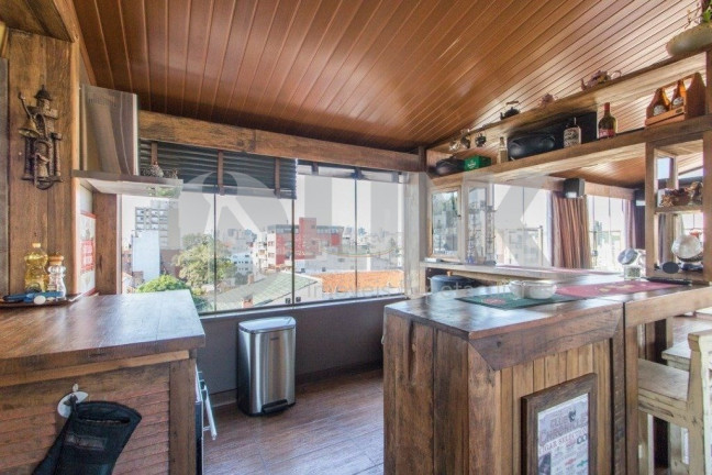 Imagem Imóvel com 3 Quartos à Venda, 384 m² em Petrópolis - Porto Alegre
