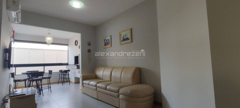 Imagem Apartamento com 3 Quartos para Temporada, 95 m² em Bombas - Bombinhas