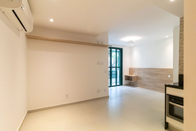 Imagem Apartamento com 1 Quarto à Venda, 33 m² em Copacabana - Rio De Janeiro
