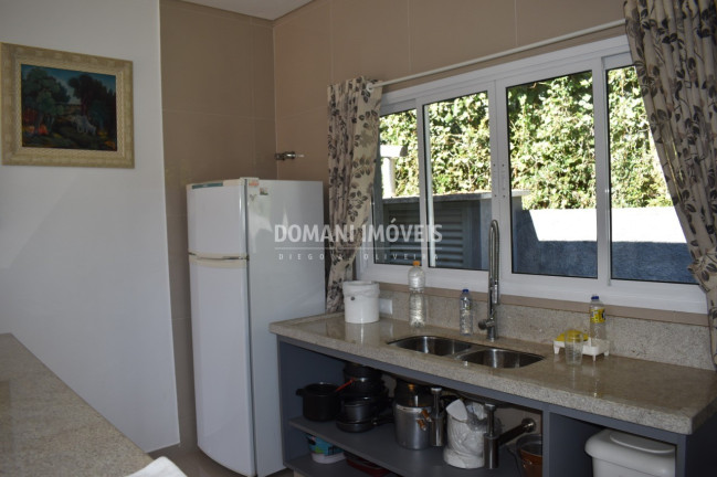 Imagem Casa com 3 Quartos à Venda, 164 m² em Região De Capivari - Campos Do Jordão