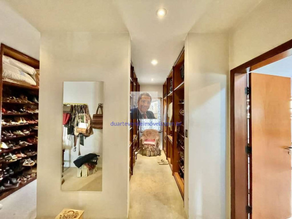 Imagem Casa com 5 Quartos à Venda, 923 m² em Vila Santo Antônio - Cotia