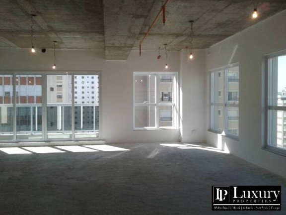 Imóvel Comercial para Alugar, 290 m² em Jardim Paulista - São Paulo