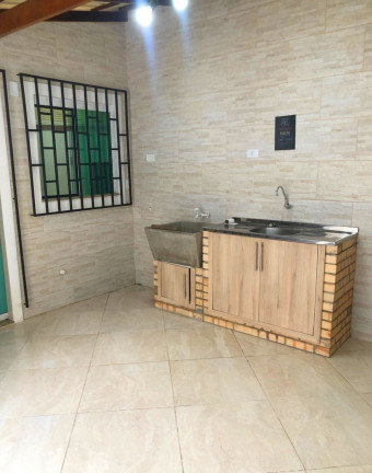 Imagem Sobrado com 3 Quartos à Venda, 105 m² em Santa Regina - Camboriú