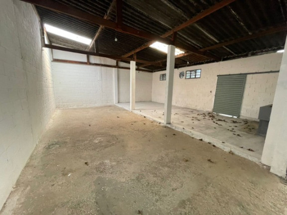 Galpão à Venda ou Temporada, 400 m² em Jardim Cecília - Mogi Das Cruzes