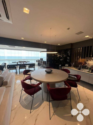 Imagem Imóvel com 4 Quartos à Venda, 250 m² em Canto Do Forte - Praia Grande Imagem Imóvel com 4 Quartos à Venda, 250 m² em Canto Do Forte - Praia Grande