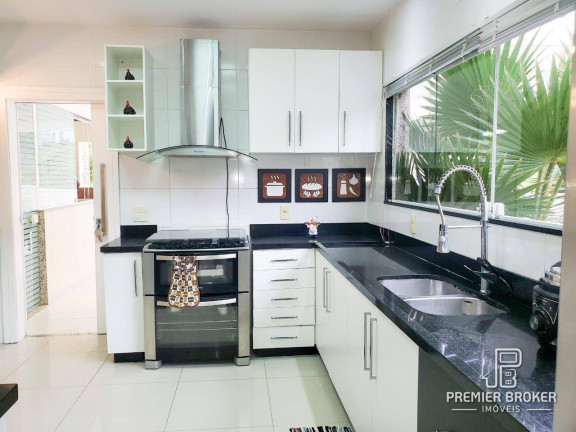 Imagem Casa com 4 Quartos à Venda, 225 m² em Quebra Frascos - Teresópolis