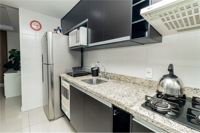 Imagem Imóvel com 3 Quartos à Venda,  em Passo Da Areia - Porto Alegre