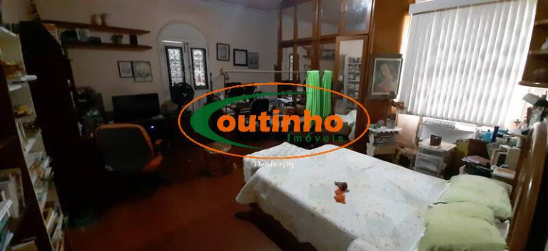Imagem Casa com 4 Quartos à Venda, 576 m² em Grajaú - Rio De Janeiro Imagem Casa com 4 Quartos à Venda, 576 m² em Grajaú - Rio De Janeiro