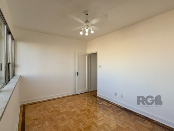 Imagem Apartamento com 3 Quartos à Venda, 170 m² em Centro Histórico - Porto Alegre Imagem Apartamento com 3 Quartos à Venda, 170 m² em Centro Histórico - Porto Alegre
