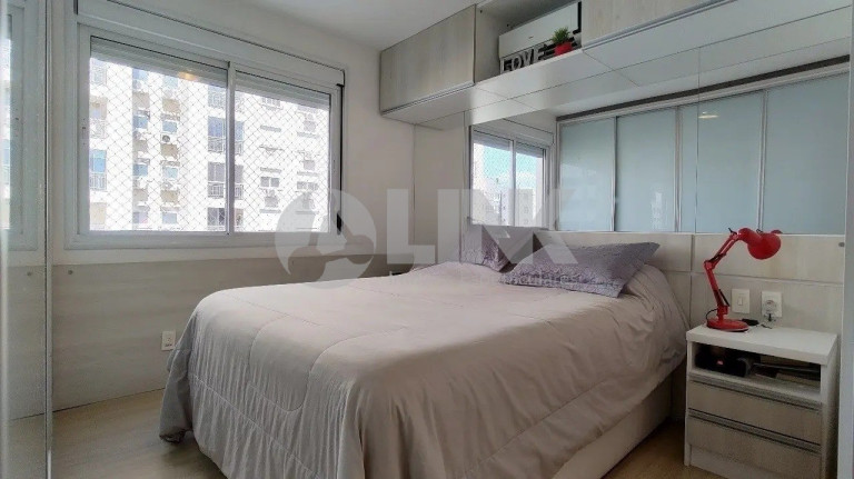 Imagem Apartamento com 3 Quartos à Venda, 74 m² em Passo Da Areia - Porto Alegre
