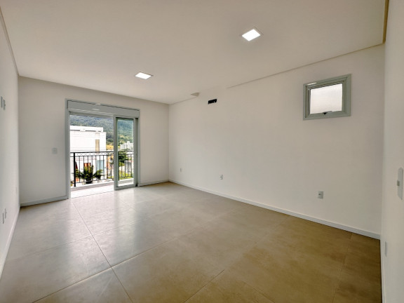 Imagem Casa com 3 Quartos à Venda, 360 m² em Pedra Branca - Palhoça Imagem Casa com 3 Quartos à Venda, 360 m² em Pedra Branca - Palhoça