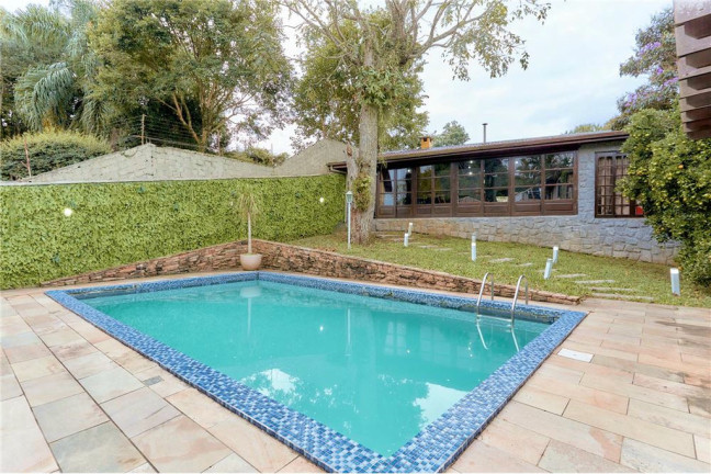Imagem Casa com 3 Quartos à Venda, 189 m² em Barreirinha - Curitiba Imagem Casa com 3 Quartos à Venda, 189 m² em Barreirinha - Curitiba
