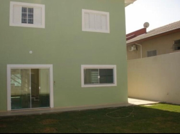 Imagem Casa com 3 Quartos à Venda, 165 m² em Jardim Hípica Pinheiro - Taubaté Imagem Casa com 3 Quartos à Venda, 165 m² em Jardim Hípica Pinheiro - Taubaté