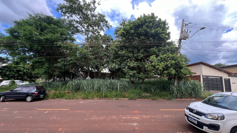 Imagem Terreno à Venda, 420 m² em Parque Residencial Rita Vieira - Campo Grande Imagem Terreno à Venda, 420 m² em Parque Residencial Rita Vieira - Campo Grande