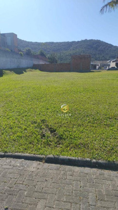 Terreno à Venda, 384 m² em Praia De Zimbros - Bombinhas