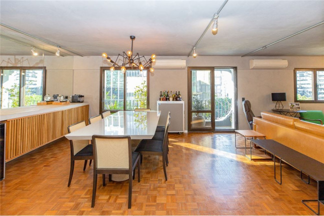 Imagem Apartamento com 3 Quartos à Venda, 130 m² em Itaim - São Paulo