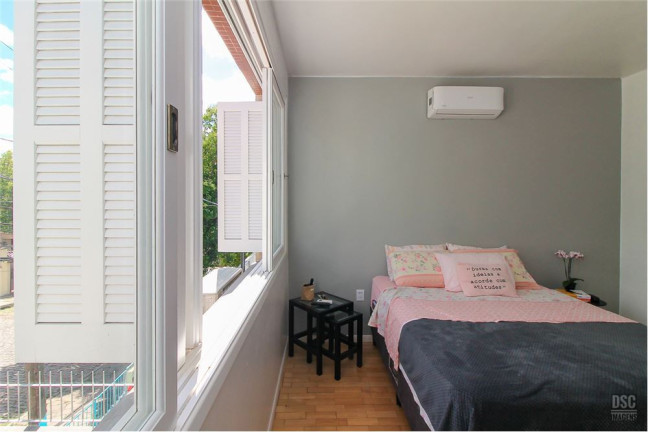 Imagem Imóvel com 2 Quartos à Venda,  em Jardim Botânico - Porto Alegre
