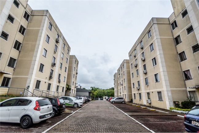 Imagem Imóvel com 2 Quartos à Venda,  em Jardim Leopoldina - Porto Alegre