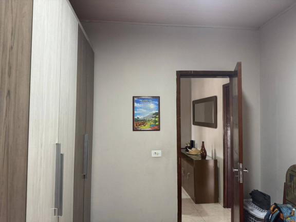 Imagem Casa com 5 Quartos à Venda, 200 m² em Cidade Industrial - Curitiba