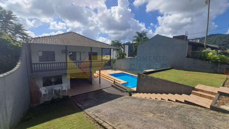 Imagem Casa com 3 Quartos à Venda, 200 m² em Velha Central - Blumenau