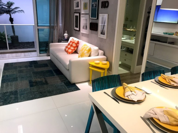 Imagem Apartamento com 2 Quartos à Venda, 79 m²