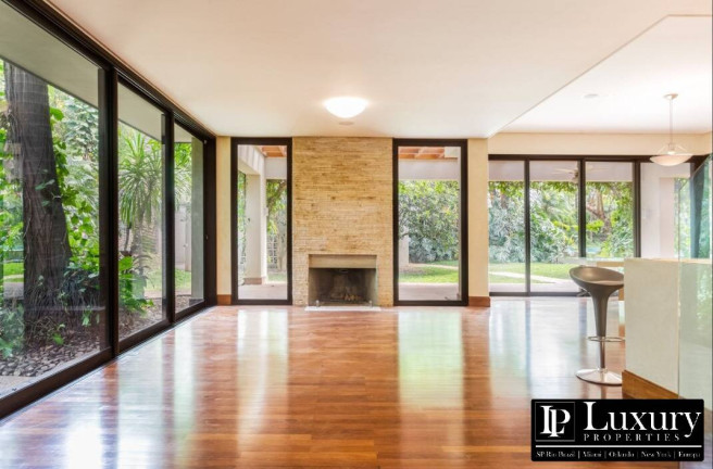 Imagem Casa com 4 Quartos à Venda, 1.019 m² em Alto De Pinheiros - São Paulo