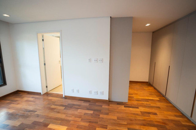 Imagem Imóvel com 4 Quartos à Venda, 583 m² em Alto Da Boa Vista - São Paulo Imagem Imóvel com 4 Quartos à Venda, 583 m² em Alto Da Boa Vista - São Paulo