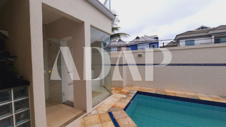 Imagem Casa com 4 Quartos à Venda, 250 m² em Vargem Pequena - Rio De Janeiro