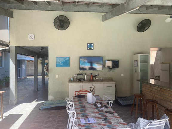 Imagem Casa com 8 Quartos à Venda, 520 m² em Enseada - Ubatuba