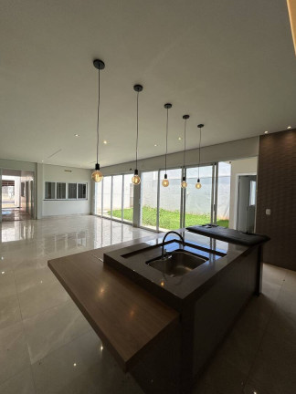 Imagem Casa com 3 Quartos à Venda, 250 m² em Parque Das Mansões - Tangará Da Serra Imagem Casa com 3 Quartos à Venda, 250 m² em Parque Das Mansões - Tangará Da Serra