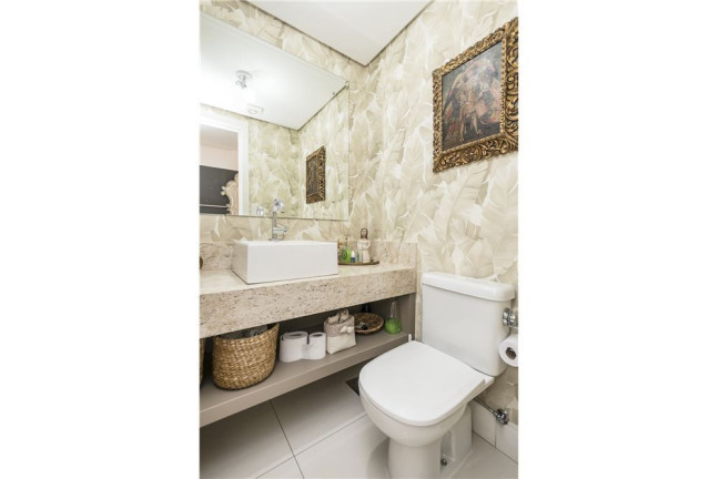 Imagem Casa com 3 Quartos à Venda, em Chácara Das Pedras - Porto Alegre Imagem Casa com 3 Quartos à Venda, em Chácara Das Pedras - Porto Alegre