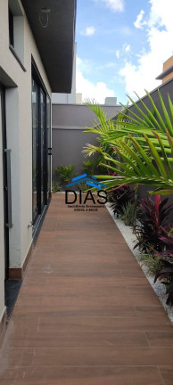 Imagem Casa com 4 Quartos à Venda, 310 m² em Jardim Imperador - Araraquara